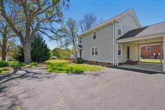Building Photo - 203 Lancaster Ave