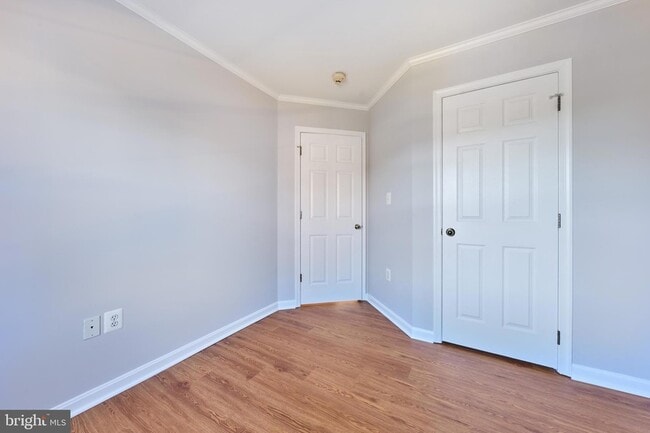 Building Photo - 685 Springhouse Square SE