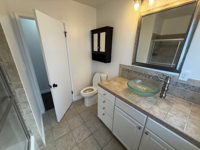 Building Photo - 316 Calle Miramar