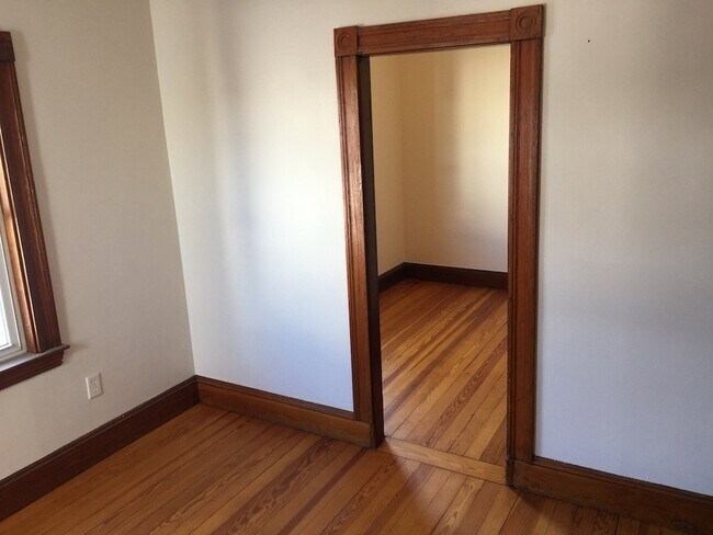 Building Photo - 97 Glendower Rd
