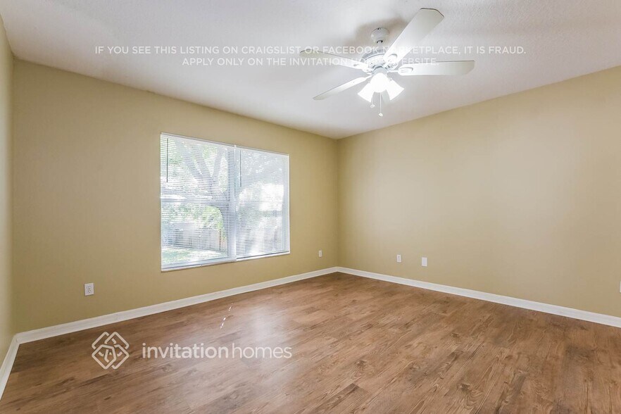 Building Photo - 635 Park Valley Cir