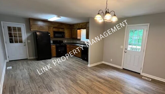 Building Photo - 107 Laferry Ln