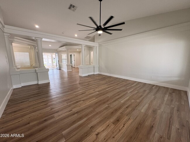 Building Photo - 13528 W Windsor Blvd