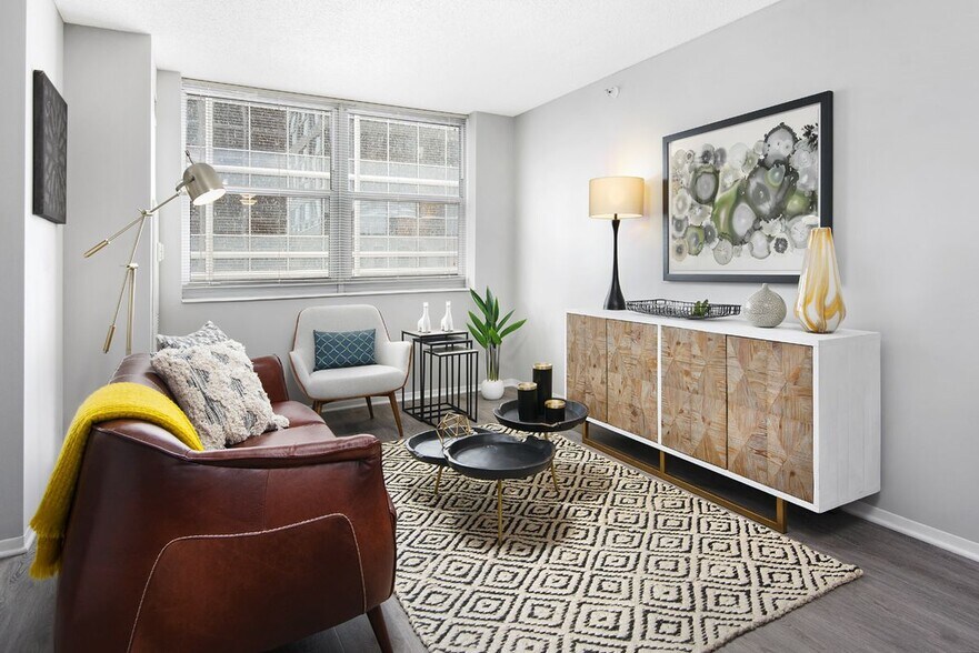 Building Photo - 180 N Jefferson St