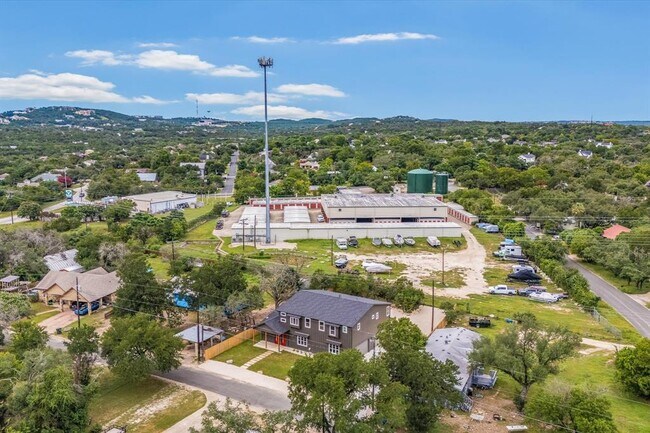 Building Photo - 1608 Saracen Rd