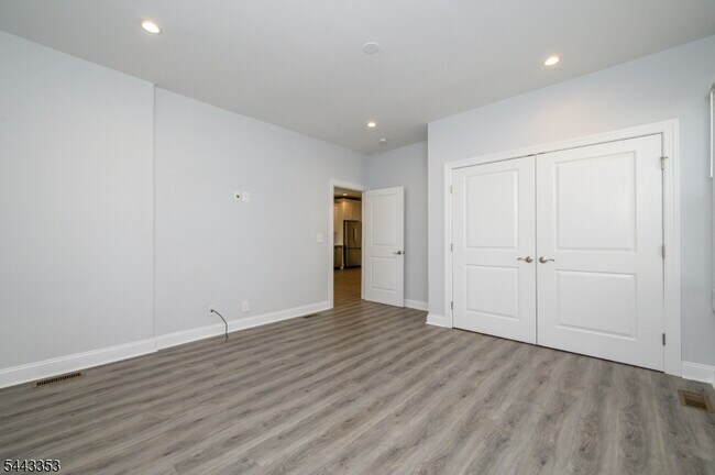 Building Photo - 32 Woodland Ave