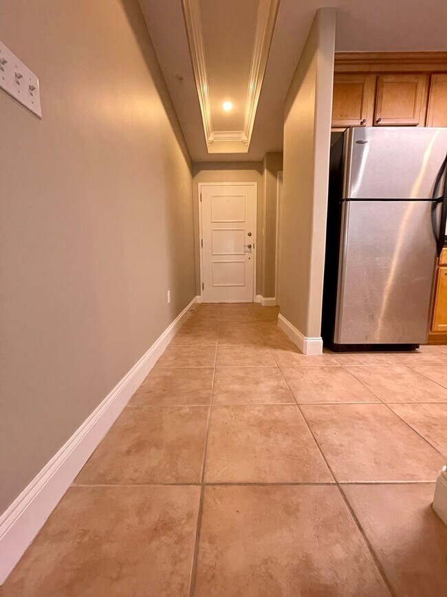 Building Photo - Newly renovated 2 Bed/2 Bath condo in heart of Destin