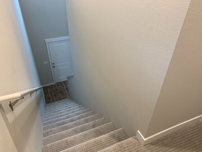 Building Photo - COMING SOON END OF FEB Salmon Creek Legacy Estates....  Front yard care provided - EZ 1/5 & 205 a...