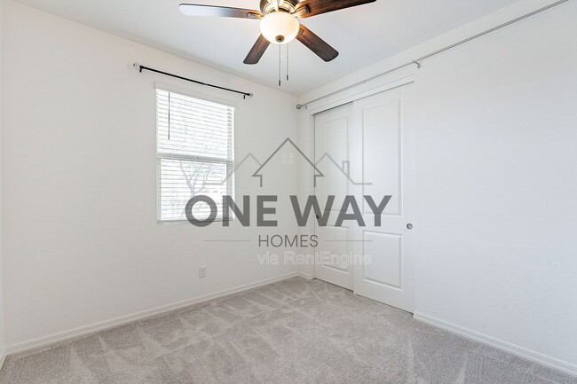 Building Photo - 9258 E Static Ave