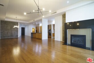 Building Photo - 1111 S Grand Ave