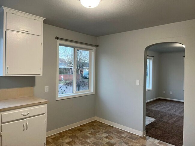 Building Photo - brid01*