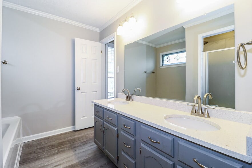 Building Photo - 3099 Brandon Way Ln