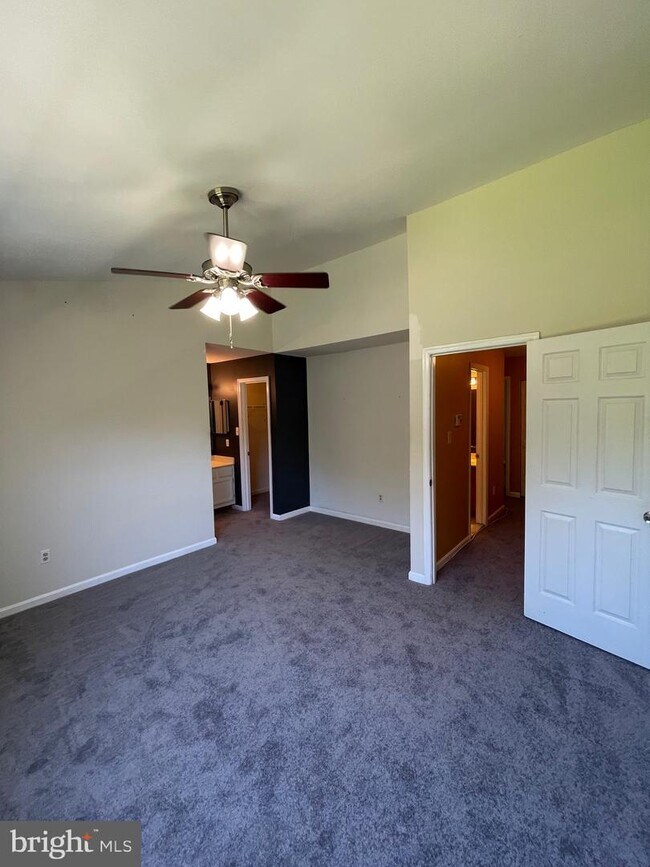 Building Photo - 4228 Pinefield Ct