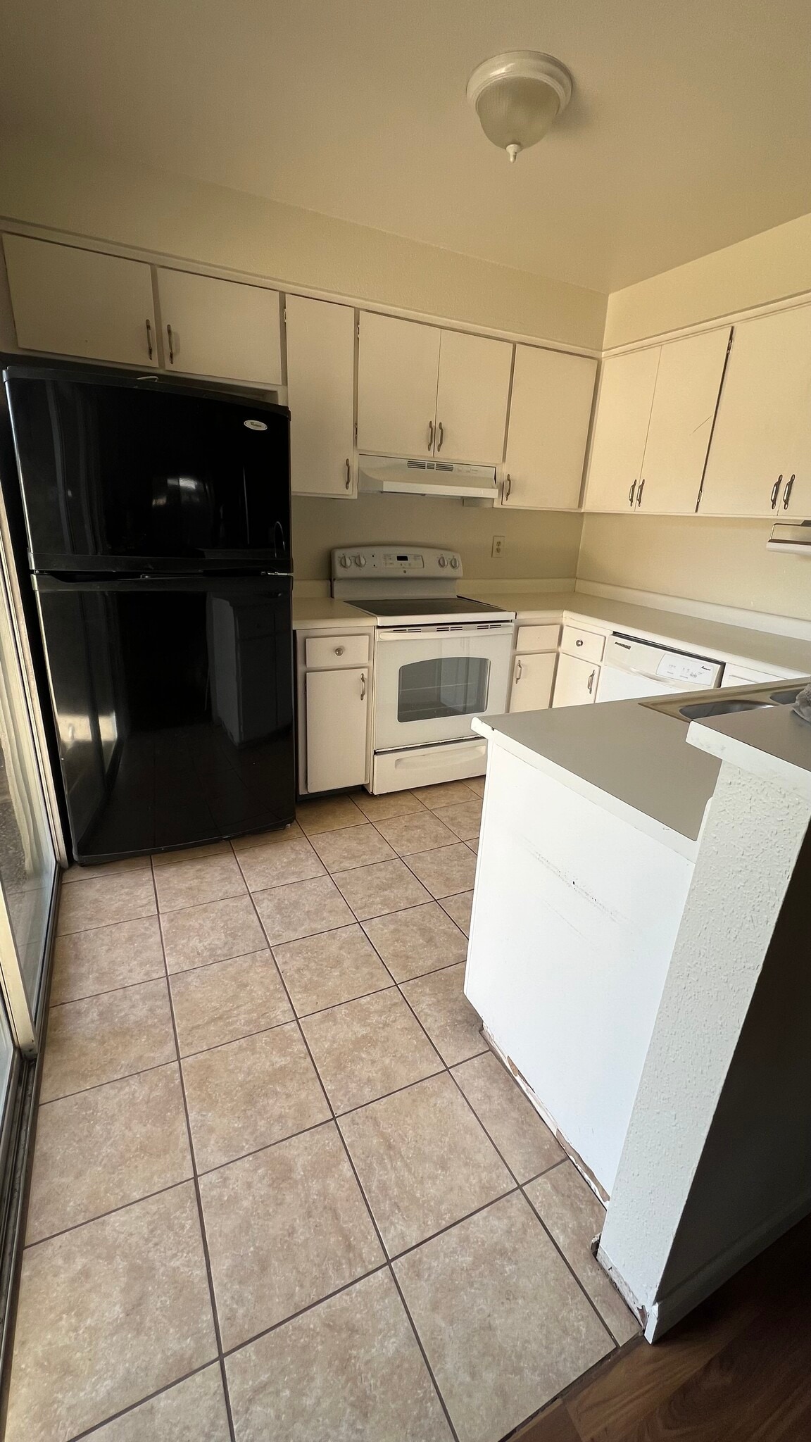 Building Photo - 459 Waterford Dr