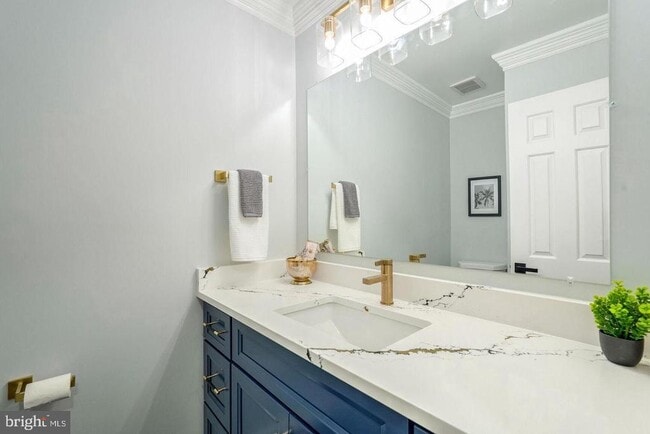 Building Photo - 12672 Catawba Dr