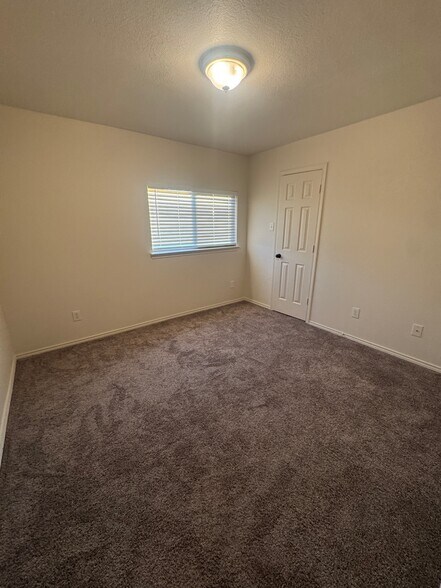 Building Photo - 8411 Sunset Canyon Dr