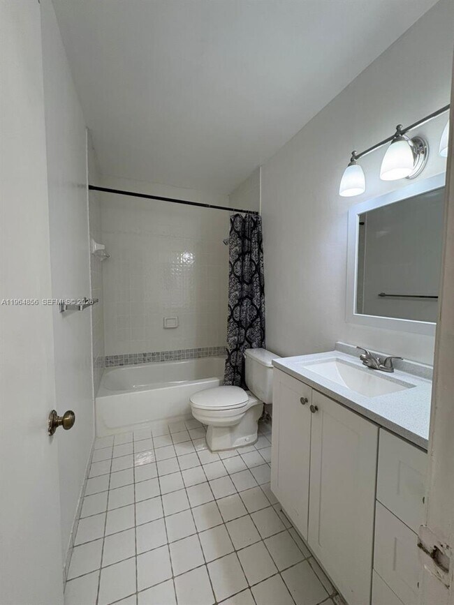 Building Photo - 7440 SW 153rd Ct