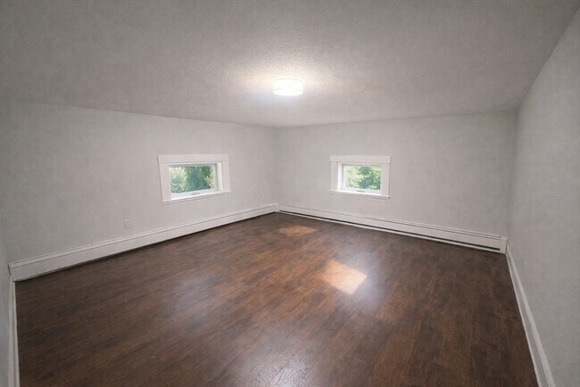 Building Photo - 21 Fayette St