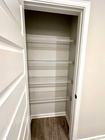 Building Photo - 14709 Ravenel Dr