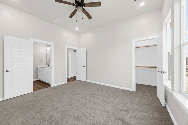 Building Photo - 56 Rd 5604