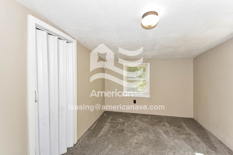 Building Photo - 130 Pinestraw Cir