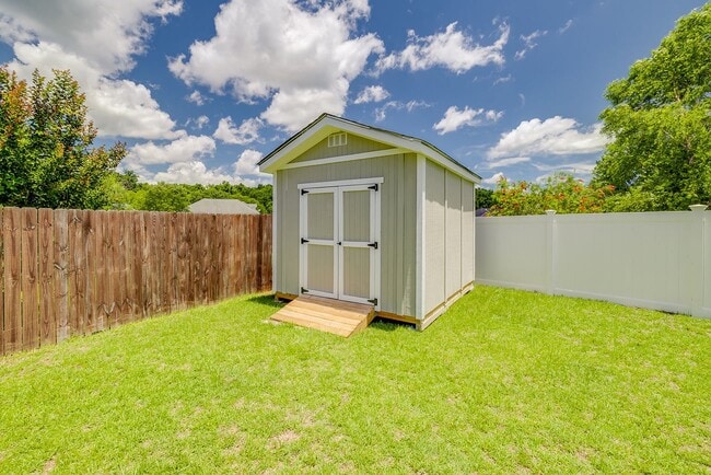 Building Photo - 106 Cobbleton Dr