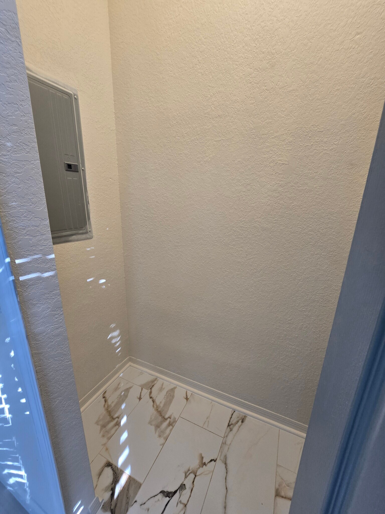 Building Photo - 6137 Metrowest Blvd