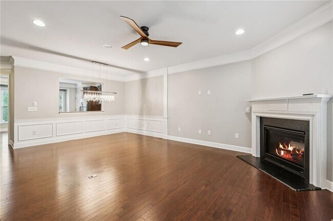 Building Photo - 1514 Woodbridge Way NE