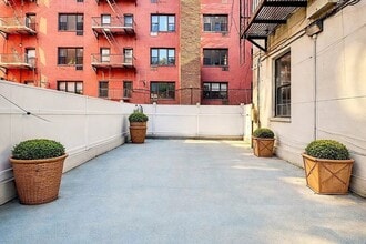 Building Photo - 5 W 103rd St