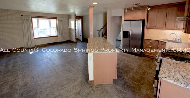 Building Photo - 124 N Brentwood Dr