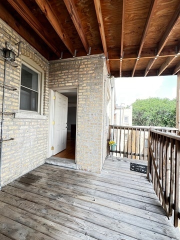 Building Photo - 2707 W Glenlake Ave