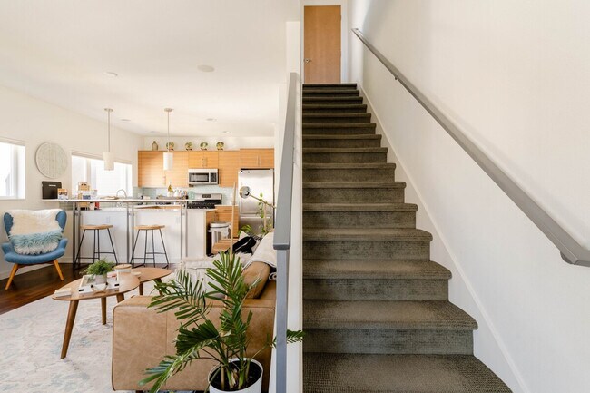 Building Photo - 3066 63rd Ave SW