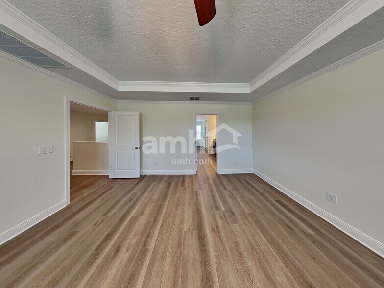 Building Photo - 1054 Heavenly Dr