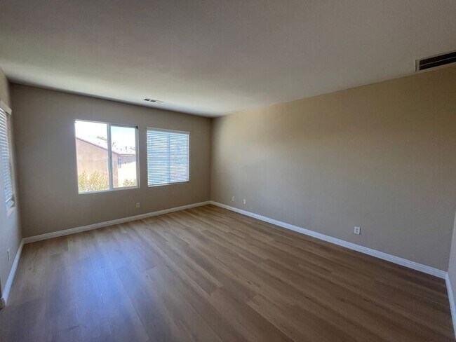 Building Photo - 31656 Rosales Ave