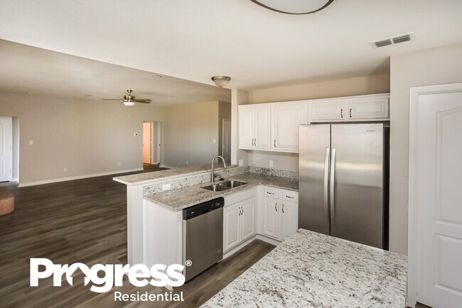 Building Photo - 6918 Meadow Bend Dr