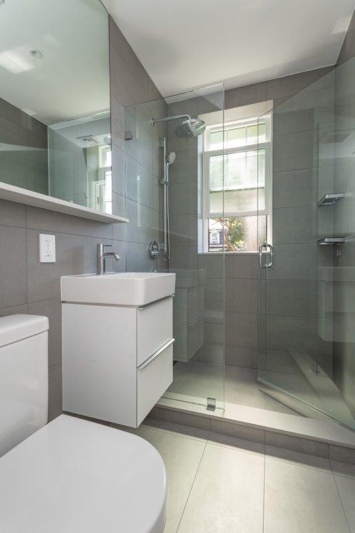 Building Photo - 20 Forest St