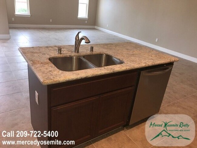 Building Photo - $100 discount for 2 year lease! Appointmen...