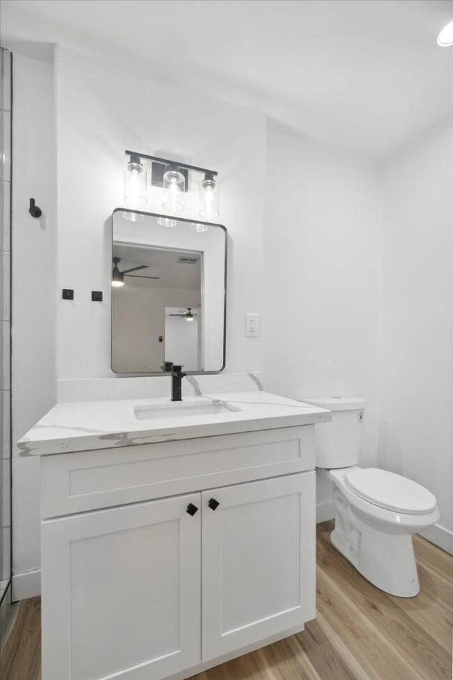 Building Photo - 8525 E Clarendon Ave