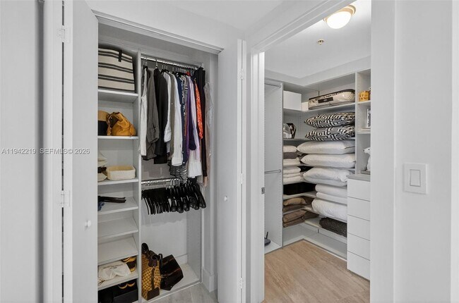 Building Photo - 92 SW 3rd St