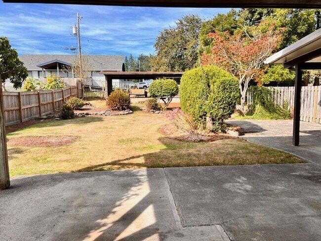 Building Photo - 9996 - Procurement Properties