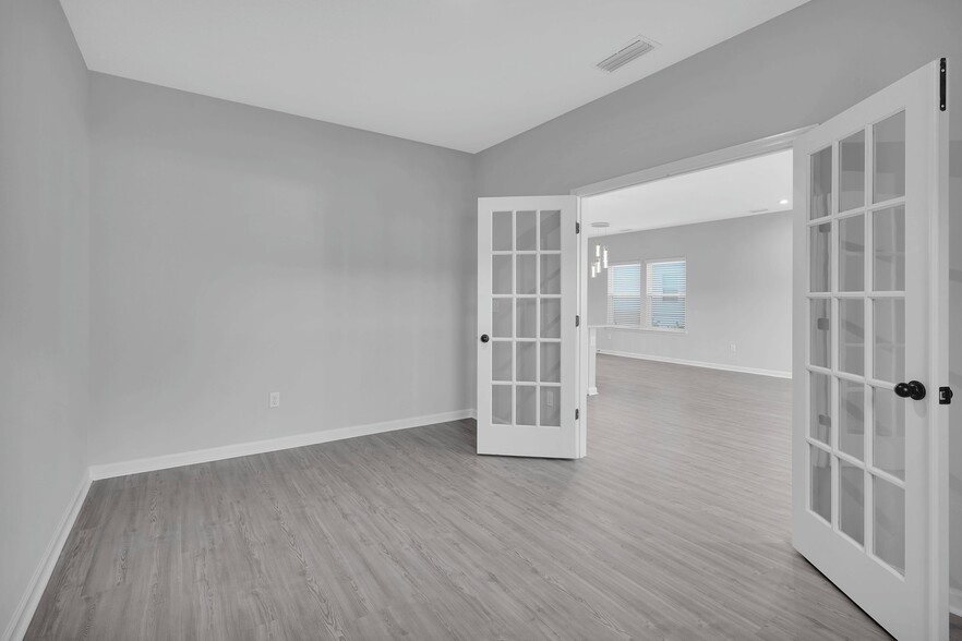 Building Photo - 162 Dahlia Falls Dr