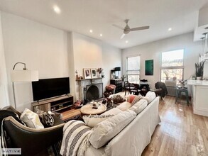 Building Photo - 1 bedroom in BROOKLYN NY 11222