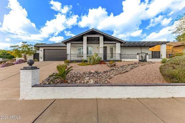 Building Photo - 15014 N 20th St