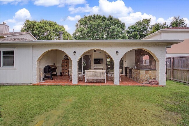Building Photo - 1730 Oak Valley Dr