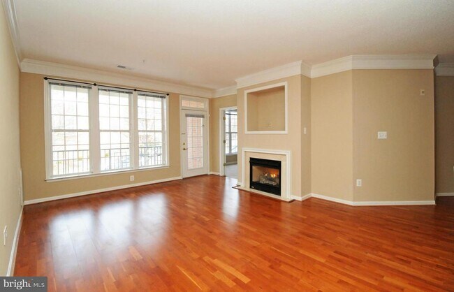 Building Photo - 12185 Abington Hall Pl