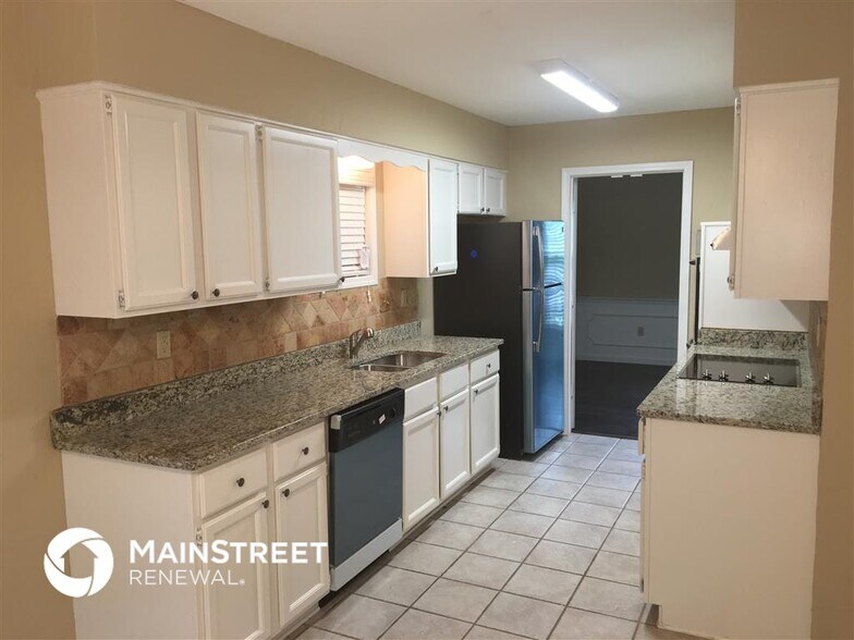 Building Photo - 7961 Elm Leaf Dr