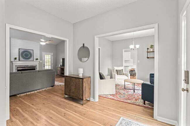 Building Photo - Beautifully Remodeled 4BR Ranch in Matthews