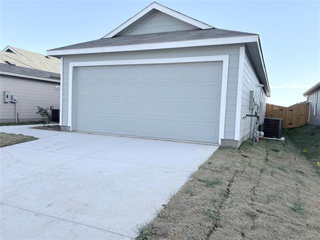 Building Photo - 1000 Calley Pear Trl