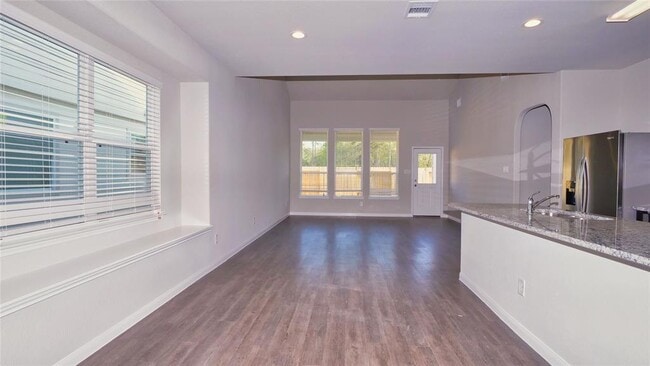 Building Photo - 3524 Cannon Dr