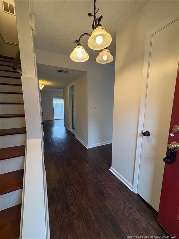 Building Photo - 571 Winding Creek Rd